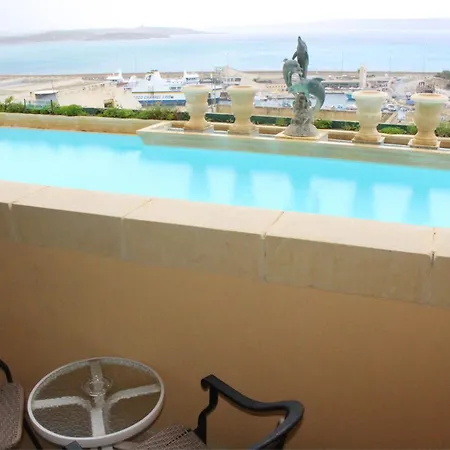 Grand Gozo Айнсилем
